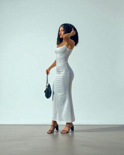 Robe Fine Et Ajustée